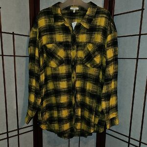 NWT Maurices Yellow and Black Plaid Button Up Flannel Shirt